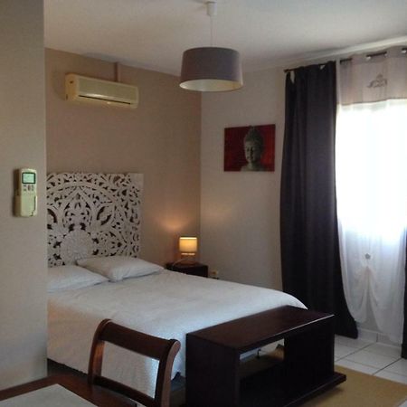 2 Chambres Avec Piscine Dans Maison Creole Saint Pierre Bagian luar foto