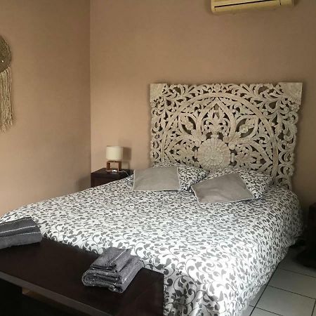 2 Chambres Avec Piscine Dans Maison Creole Saint Pierre Bagian luar foto